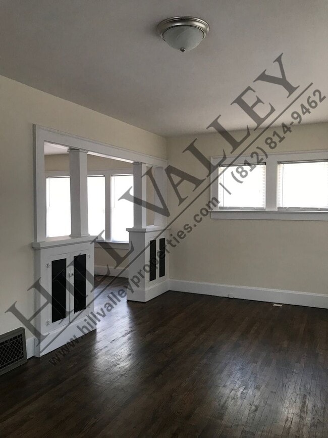 1719 College Ave in Terre Haute, IN - Building Photo - Building Photo