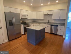 205 Shaw Ct in Fredericksburg, VA - Building Photo - Building Photo