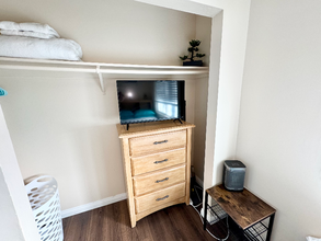 5333 Longridge Ave in Las Vegas, NV - Foto de edificio - Building Photo