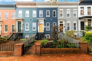 619 10th St NE, Unit 2 in Washington, DC - Building Photo