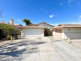 32675 Cielo Vista Rd in Cathedral City, CA - Building Photo