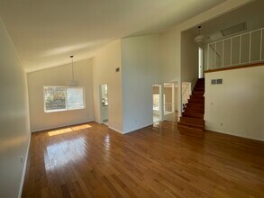 1543 Calle Violetas in Encinitas, CA - Building Photo - Building Photo