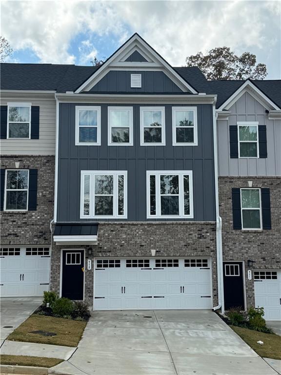 property at 953 Woods Chapel Rd