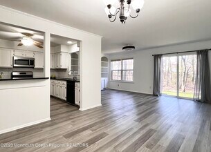 430 Indigo Ct in Morganville, NJ - Building Photo - Building Photo