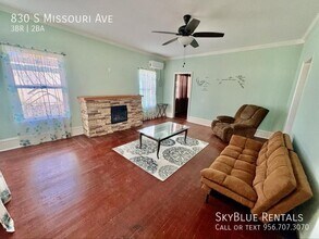 830 S Missouri Ave in Mercedes, TX - Building Photo - Building Photo