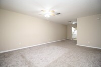 6845 Roundup Ln in Milton, FL - Building Photo - Building Photo