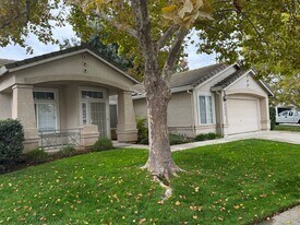 4312 Suwannee Ct in Elk Grove, CA - Building Photo