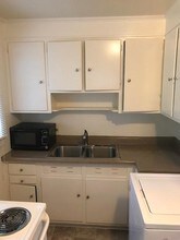 1012 Grayland St in Greensboro, NC - Building Photo - Building Photo