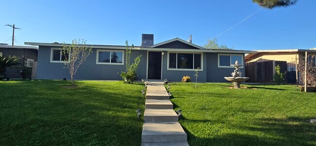 property at 1008 Radcliffe Ave