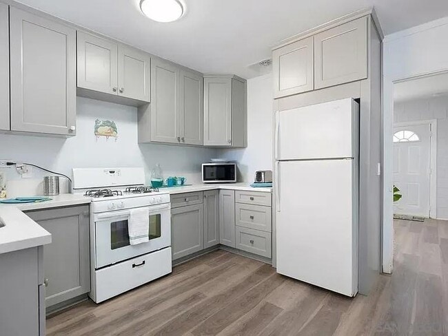 1382 Grove Ave, Unit 1382 grove ave in Imperial Beach, CA - Foto de edificio - Building Photo