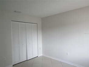 6191 Timberlake Dr in Sarasota, FL - Building Photo - Building Photo