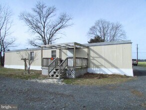 24995 Kruger Rd in Georgetown, DE - Foto de edificio - Building Photo