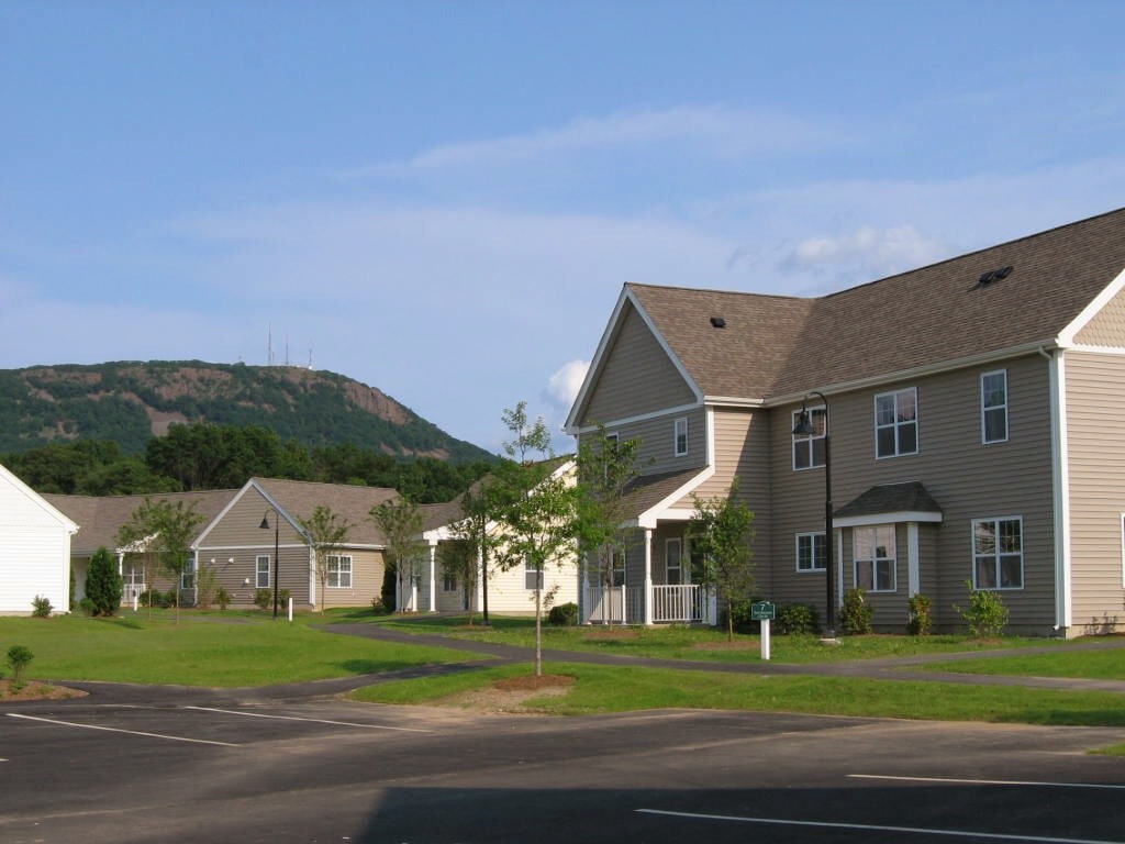 Treehouse at Easthampton Meadow Apartments Easthampton, MA Apartments For Rent