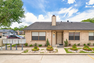 Ashford Pecan Grove in Baytown, TX - Foto de edificio - Building Photo