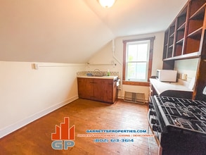 162 Park St, Unit 1 in Burlington, VT - Building Photo - Building Photo