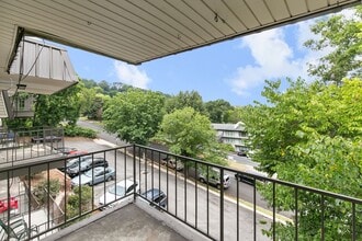 Cliff Highlands in Birmingham, AL - Foto de edificio - Interior Photo