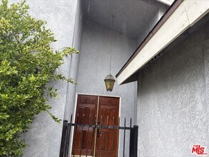 20477 Mayall St in Los Angeles, CA - Building Photo - Building Photo
