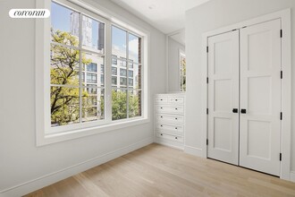 330 Atlantic Ave in Brooklyn, NY - Foto de edificio - Building Photo