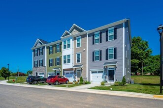 23 Chester Ct in Middletown, MD - Building Photo - Building Photo