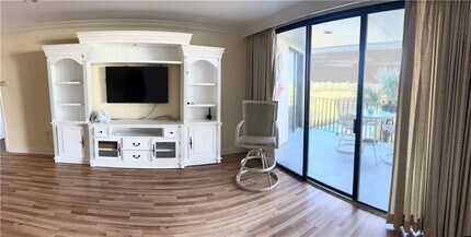 1 Marina Dr in St. Simons Island, GA - Foto de edificio - Building Photo