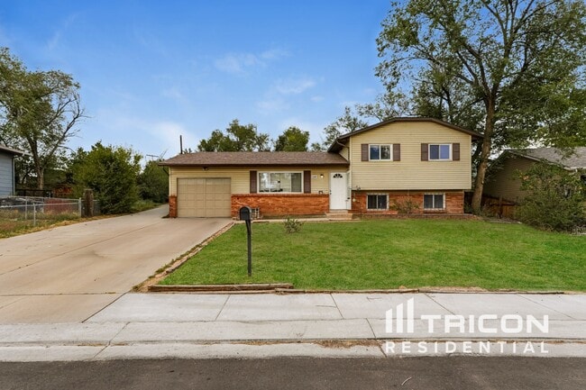 property at 1385 Bonita Dr