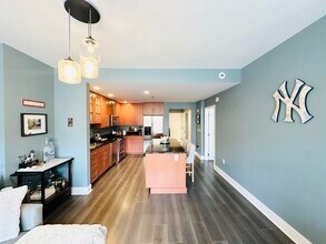 1125 Maxwell Ln in Hoboken, NJ - Foto de edificio - Building Photo