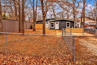 269 Sherman Dr in Pottsboro, TX - Building Photo - Building Photo