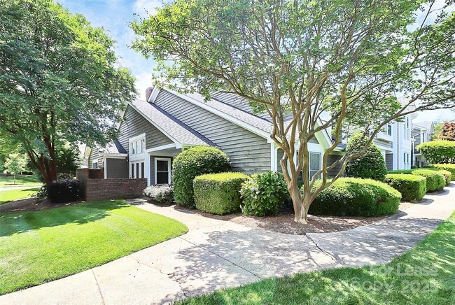 property at 7123 Meeting St