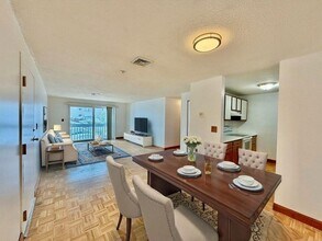 15 Bower Rd in Quincy, MA - Foto de edificio - Building Photo