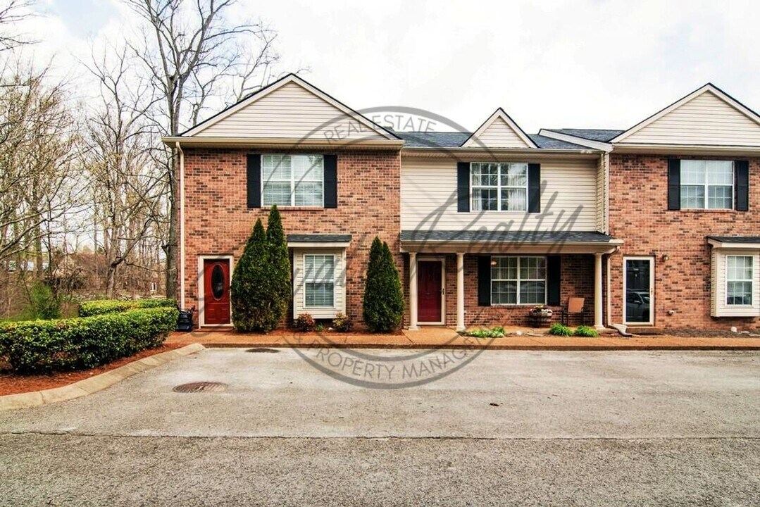 7332 Planters Rd in Fairview, TN - Building Photo
