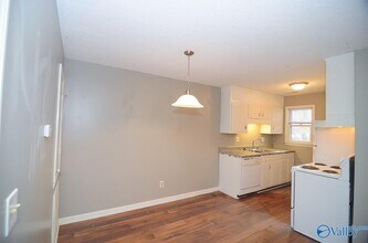 3913 Talwell Dr SW in Huntsville, AL - Building Photo - Building Photo