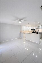 17 South Dr in Pharr, TX - Foto de edificio - Building Photo