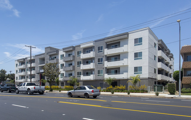 Panorama Regency in Panorama City, CA - Building Photo - Building Photo