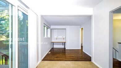 13787 NE 77th Pl in Redmond, WA - Building Photo - Building Photo