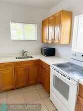 1960 SW 41st Ave in Fort Lauderdale, FL - Building Photo - Building Photo