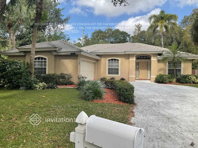 6525 NW 54th Ct in Lauderhill, FL - Foto de edificio - Building Photo