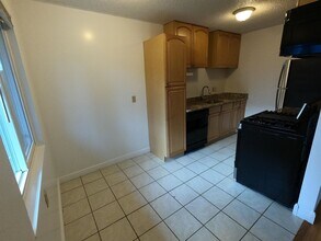 968 45th St in Oakland, CA - Building Photo - Building Photo