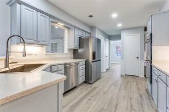 5529 Tanbark Rd in Dallas, TX - Building Photo - Building Photo