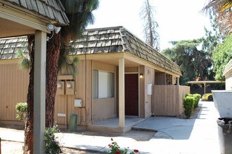 Remington Apartments Condominiums in Fresno, CA - Building Photo - Building Photo