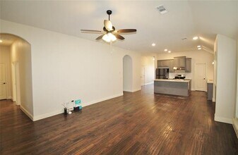 1532 Reagan Ave in Waxahachie, TX - Building Photo - Building Photo