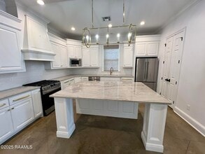 415 Harbor Rd in Youngsville, LA - Building Photo - Building Photo