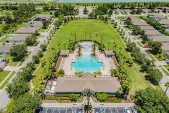7801 Seafield Ln in Wesley Chapel, FL - Building Photo - Building Photo