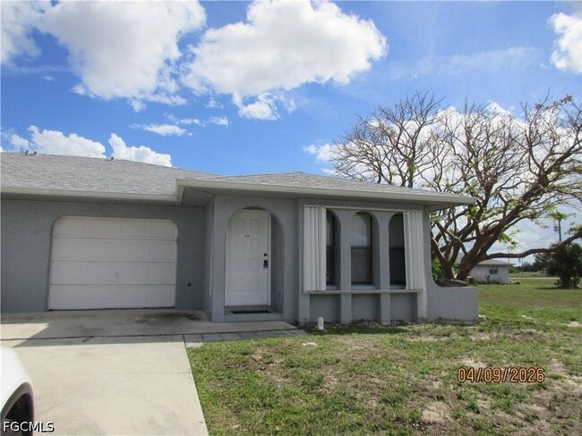 1218 NE 8th Terrace in Cape Coral, FL - Building Photo - Building Photo