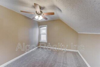 2431 N Ilion Ave in Minneapolis, MN - Building Photo - Building Photo