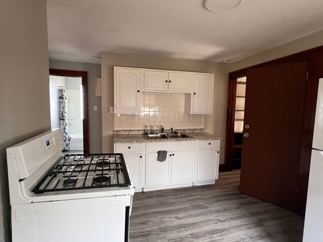 property at 3264 N 37th St
