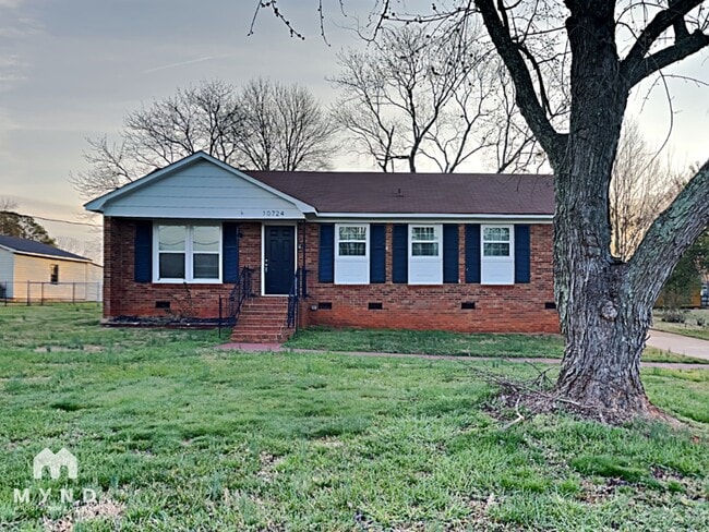 property at 10724 Arlington Church Rd