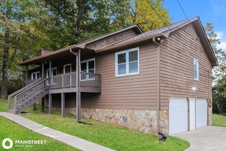 208 Prissy Ln in Woodstock, GA - Building Photo - Building Photo