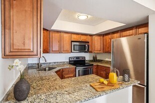 4075 Village Dr in Delray Beach, FL - Building Photo