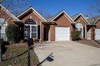 157 Hayesbury Ct in Pelham, AL - Building Photo - Building Photo