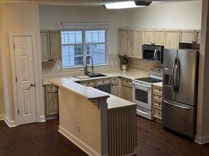 4865 Beacon Ridge Ln in Flowery Branch, GA - Building Photo - Building Photo